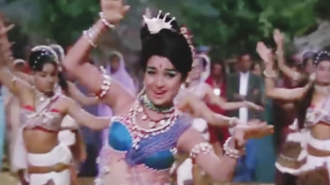 ⁣Jab Itna Bada hit bana yeh song# Bollywood#viral#trending#asha parekh